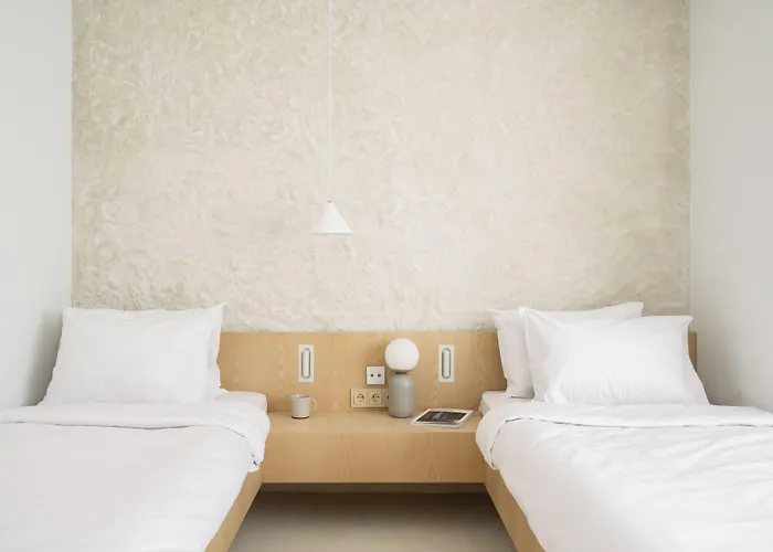 Hello - Free Parking And Pet Friendly