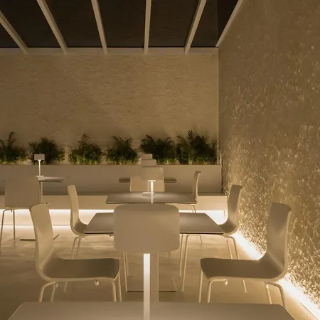 Hello - Free Parking And Pet Friendly Ξενοδοχείο 3*