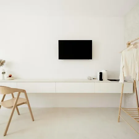 Hello - Free Parking&pet Friendly Hotel 3*