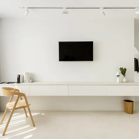 Ξενοδοχείο Hello - Free Parking And Pet Friendly 3*