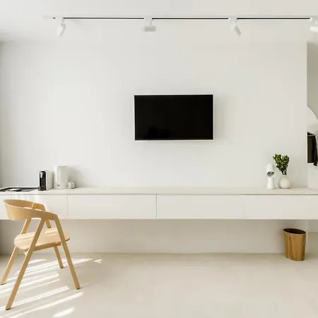 Ξενοδοχείο Hello - Free Parking And Pet Friendly 3*