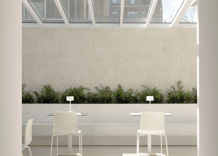 Hotel Hello - Free Parking And Pet Friendly 3*